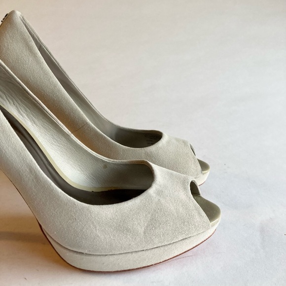 Coach Light Grey Suede Open Toe Heels size 8 - Picture 3 of 16